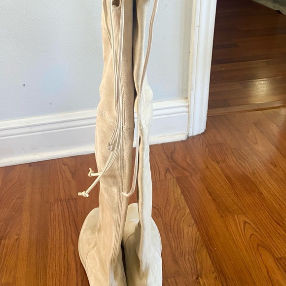 Stuart Weitzman Lowland over the knee suede boots - Picture 5 of 11